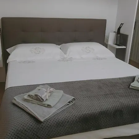 Διαμέρισμα My 1922 *